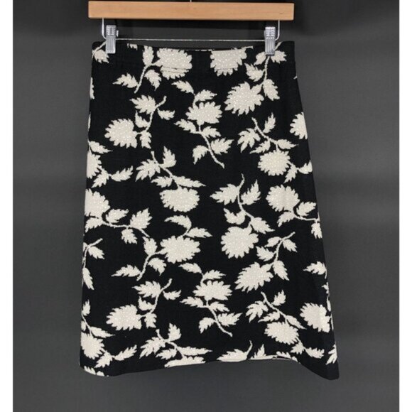 St. John Collection Womens Embellished Floral Knit Skirt 8 Black Cream Old Money - Picture 2 of 7